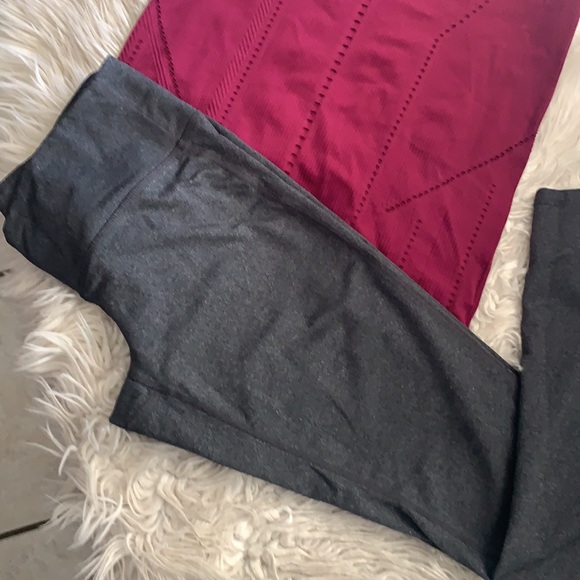 Athleta sport set  sz small too  & legging - Picture 3 of 6